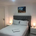 Hermoso apartaestudio a unos pasos aeropuerto